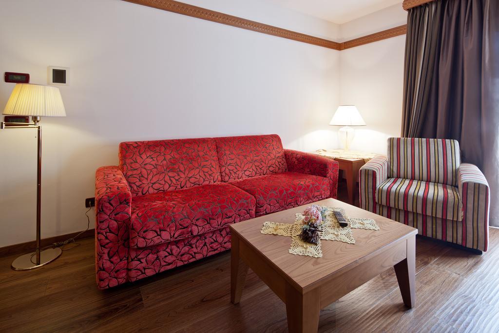 Hotel Haus Michaela Sappada Exterior photo